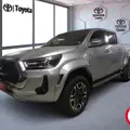 TOYOTA HILUX 2.8 D-4D TURBO DIESEL CD SRX PLUS 4X4 AUTOMÁTICO TOYOTA HILUX 2.8 D-4D TURBO DIESEL CD SRX PLUS 4X4 AUTOMÁTICO