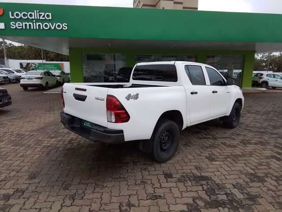 TOYOTA-HILUX-2.8 D-4D TURBO DIESEL CHASSI 4X4 MANUAL TOYOTA-HILUX-2024