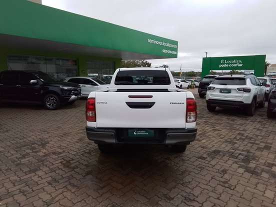 TOYOTA-HILUX-2.8 D-4D TURBO DIESEL CHASSI 4X4 MANUAL TOYOTA-HILUX-2024