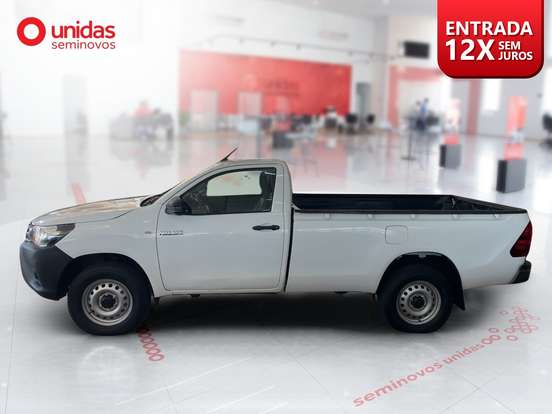 TOYOTA-HILUX-2.8 D-4D TURBO DIESEL CS 4X4 MANUAL TOYOTA-HILUX-2024