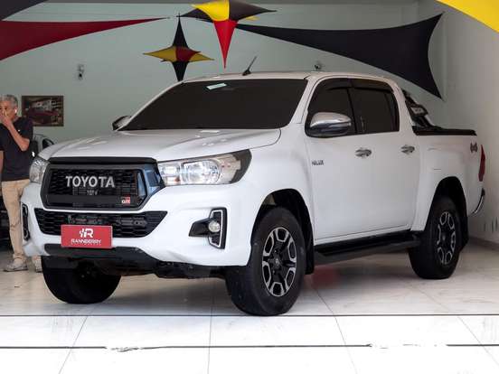 TOYOTA-HILUX-2.8 POWER PACK 4X4 CD 16V DIESEL 4P MANUAL TOYOTA-HILUX-2020