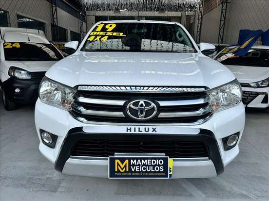 TOYOTA-HILUX-2.8 SR 4X4 CD 16V DIESEL 4P AUTOMÁTICO TOYOTA-HILUX-2018