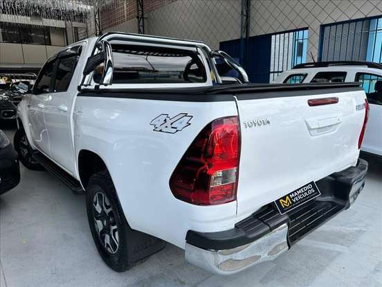 TOYOTA-HILUX-2.8 SR 4X4 CD 16V DIESEL 4P AUTOMÁTICO TOYOTA-HILUX-2018