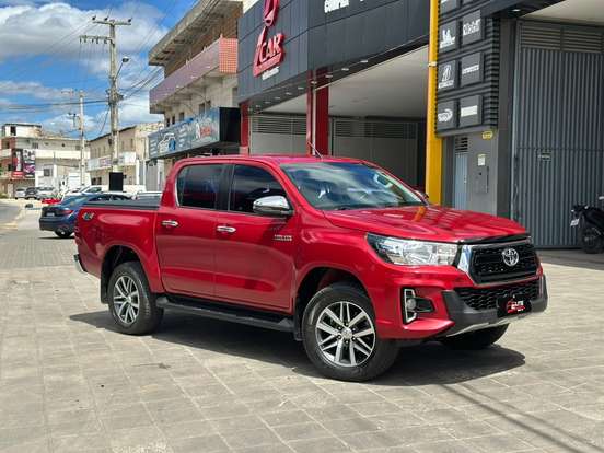 TOYOTA-HILUX-2020