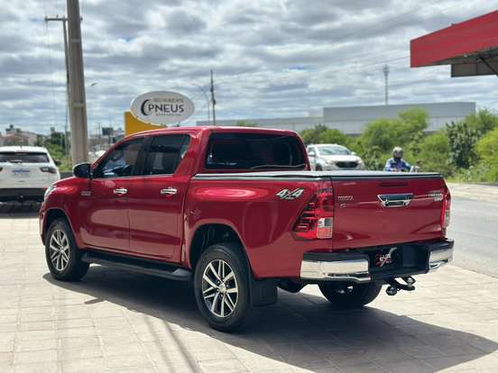 TOYOTA-HILUX-2020