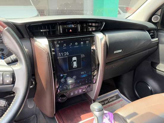 TOYOTA-HILUX-2017