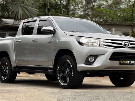 TOYOTA-HILUX-2.8 STD 4X4 CD 16V DIESEL 4P MANUAL TOYOTA-HILUX-2017