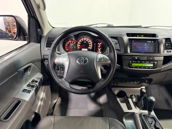 TOYOTA-HILUX-3.0 SRV 4X4 CD 16V TURBO INTERCOOLER DIESEL 4P AUTOMÁTICO TOYOTA-HILUX-2014