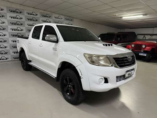 TOYOTA-HILUX-3.0 SRV 4X4 CD 16V TURBO INTERCOOLER DIESEL 4P AUTOMÁTICO TOYOTA-HILUX-2011