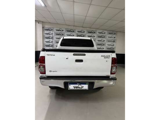 TOYOTA-HILUX-3.0 SRV 4X4 CD 16V TURBO INTERCOOLER DIESEL 4P AUTOMÁTICO TOYOTA-HILUX-2011