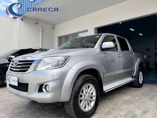 TOYOTA-HILUX-3.0 SRV 4X4 CD 16V TURBO INTERCOOLER DIESEL 4P AUTOMÁTICO TOYOTA-HILUX-2015
