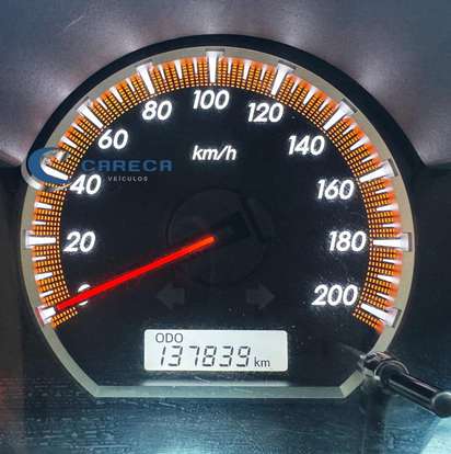 TOYOTA-HILUX-2015