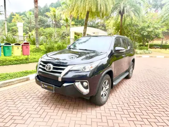 TOYOTA-HILUX SW4-2.7 SR 4X2 16V FLEX 4P AUTOMÁTICO TOYOTA-HILUX SW4-2016