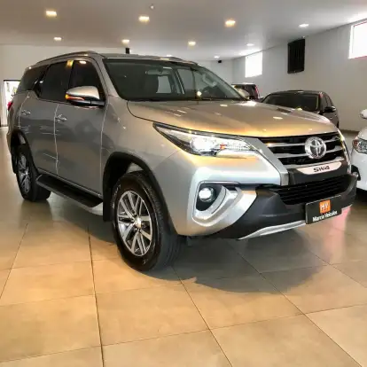 TOYOTA-HILUX SW4-2018
