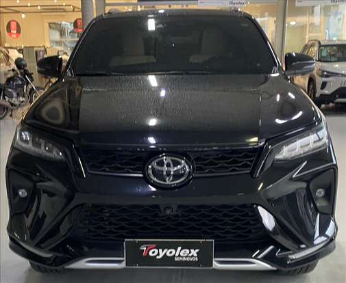 TOYOTA-HILUX SW4-2023