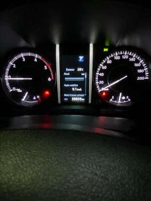 TOYOTA-HILUX SW4-2023