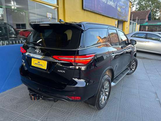 TOYOTA-HILUX SW4-2021