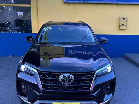 TOYOTA-HILUX SW4-2.8 D-4D TURBO DIESEL SRX 4X4 AUTOMÁTICO TOYOTA-HILUX SW4-2021