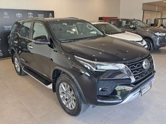 TOYOTA-HILUX SW4-2022