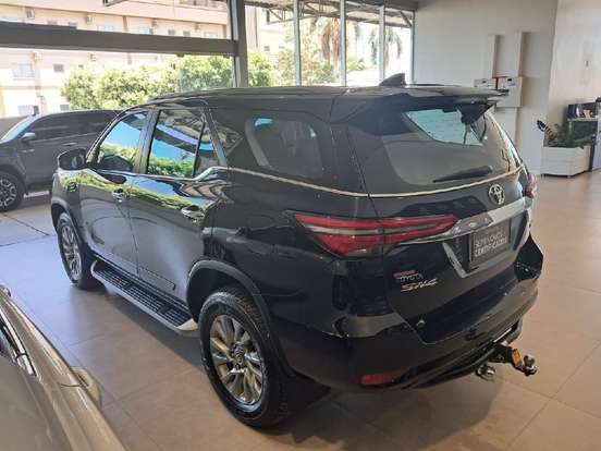 TOYOTA-HILUX SW4-2022