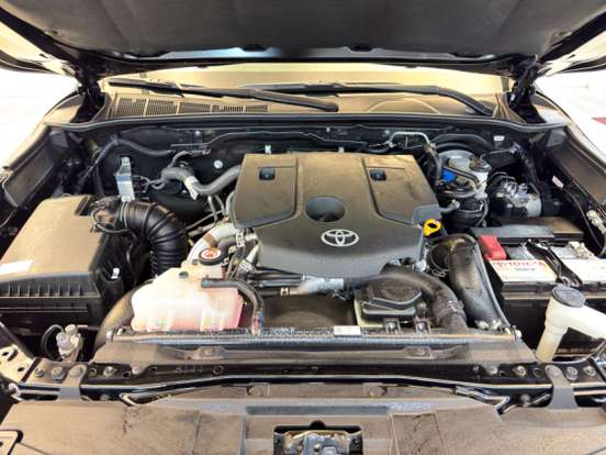 TOYOTA-HILUX SW4-2.8 D-4D TURBO DIESEL SRX PLATINUM 4X4 AUTOMÁTICO TOYOTA-HILUX SW4-2026