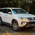 TOYOTA HILUX SW4 2.8 SRX 4X4 7 LUGARES 16V TURBO INTERCOOLER DIESEL 4P AUTOMÁTICO TOYOTA HILUX SW4 2.8 SRX 4X4 7 LUGARES 16V TURBO INTERCOOLER DIESEL 4P AUTOMÁTICO
