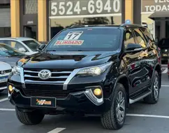 TOYOTA HILUX SW4 2.8 SRX 4X4 7 LUGARES 16V TURBO INTERCOOLER DIESEL 4P AUTOMÁTICO TOYOTA HILUX SW4 2.8 SRX 4X4 7 LUGARES 16V TURBO INTERCOOLER DIESEL 4P AUTOMÁTICO