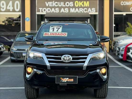 TOYOTA-HILUX SW4-2.8 SRX 4X4 7 LUGARES 16V TURBO INTERCOOLER DIESEL 4P AUTOMÁTICO TOYOTA-HILUX SW4-2016