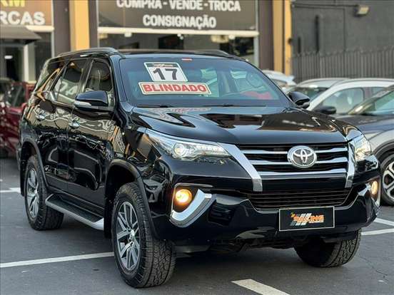 TOYOTA-HILUX SW4-2.8 SRX 4X4 7 LUGARES 16V TURBO INTERCOOLER DIESEL 4P AUTOMÁTICO TOYOTA-HILUX SW4-2016