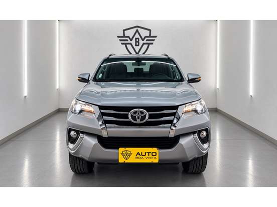 TOYOTA-HILUX SW4-2016