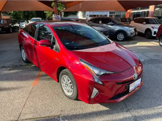TOYOTA-PRIUS-2017