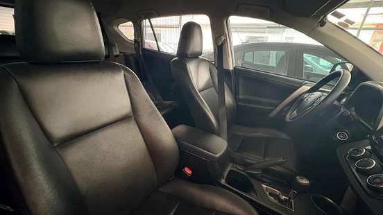 TOYOTA-RAV4-2015