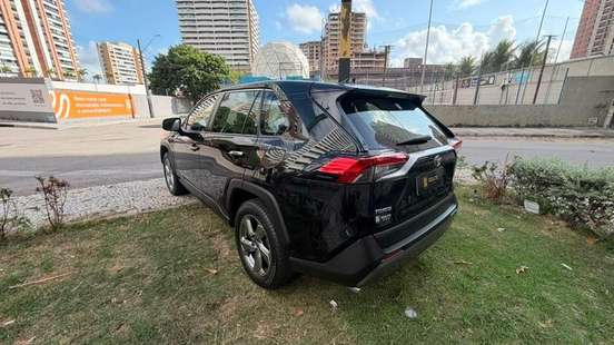 TOYOTA-RAV4-2020