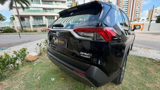 TOYOTA-RAV4-2020