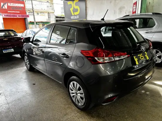 TOYOTA-YARIS-1.3 16V FLEX XL LIVE MULTIDRIVE TOYOTA-YARIS-2020