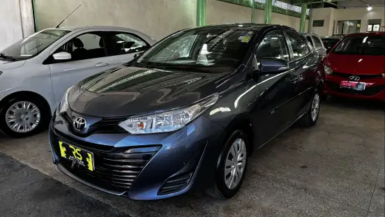 TOYOTA-YARIS-2020