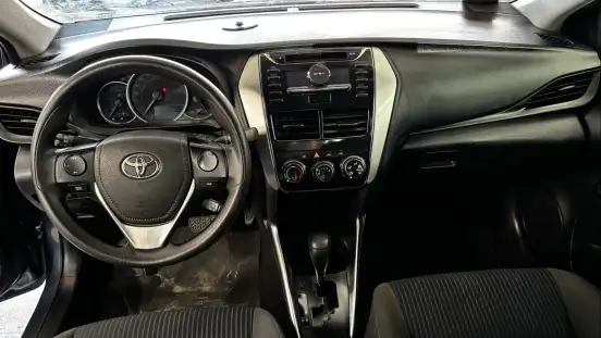 TOYOTA-YARIS-2020