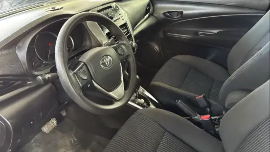 TOYOTA-YARIS-2020