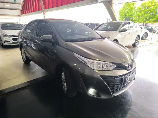 TOYOTA-YARIS-1.5 16V FLEX SEDAN XL PLUS TECH MULTIDRIVE TOYOTA-YARIS-2019