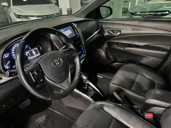 TOYOTA-YARIS-1.5 16V FLEX SEDAN XS CONNECT MULTIDRIVE TOYOTA-YARIS-2022