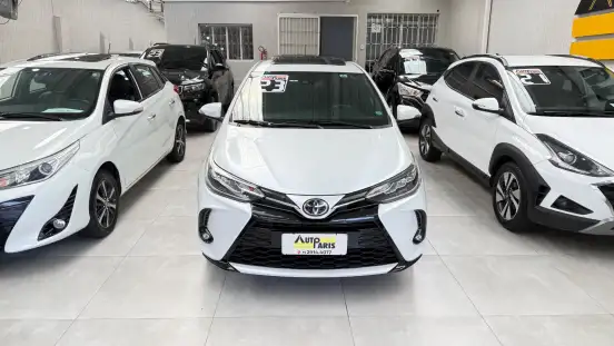 TOYOTA-YARIS-2022