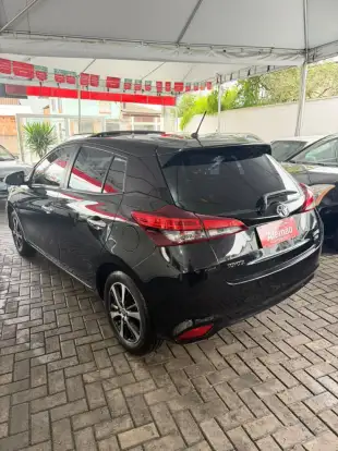 TOYOTA-YARIS-2018