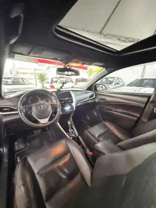 TOYOTA-YARIS-2018