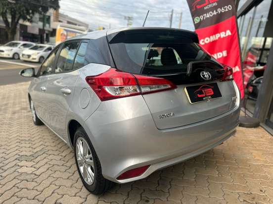 TOYOTA-YARIS-1.3 16V FLEX XL PLUS TECH MULTIDRIVE TOYOTA-YARIS-2018