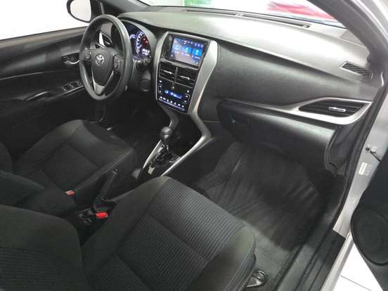 TOYOTA-YARIS-2018