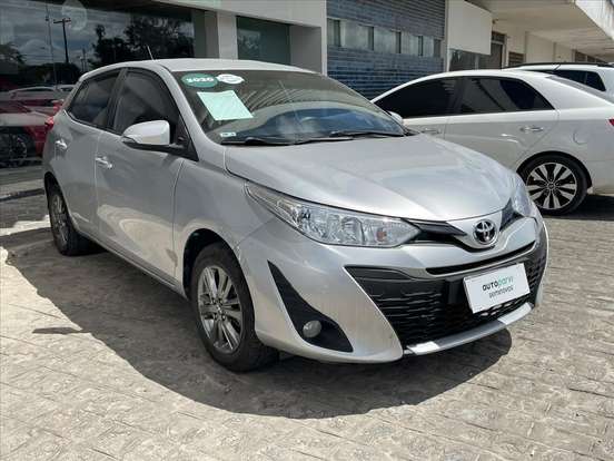 TOYOTA-YARIS-2019