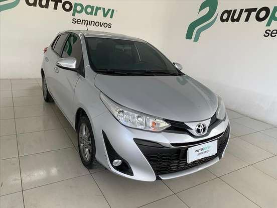 TOYOTA-YARIS-2019