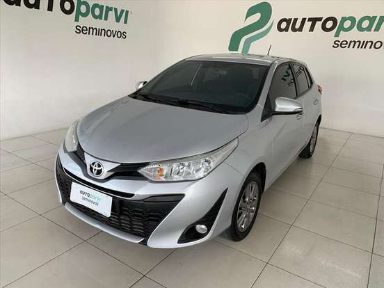 TOYOTA-YARIS-2019