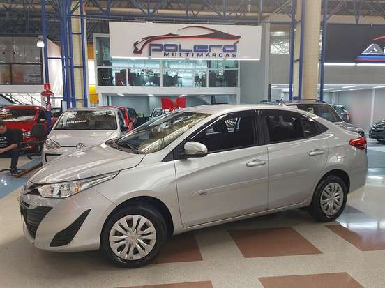 TOYOTA-YARIS-2020