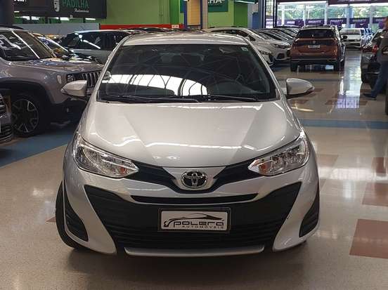 TOYOTA-YARIS-2020